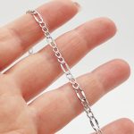 Fehér arany figaro karlánc