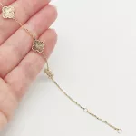 Sárga arany karlánc metszett lóherékkel