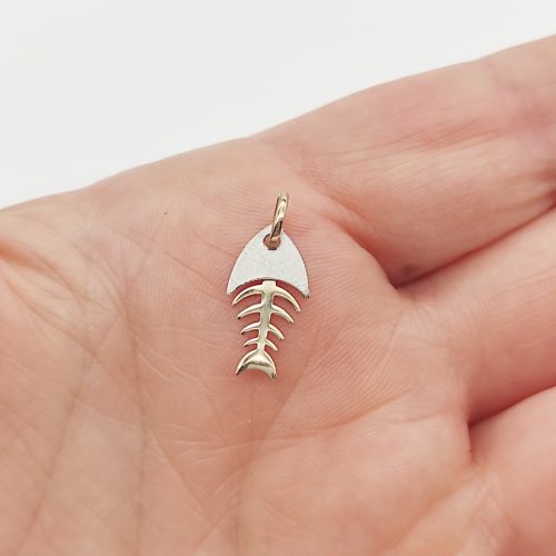 Sárga arany halszálka medál