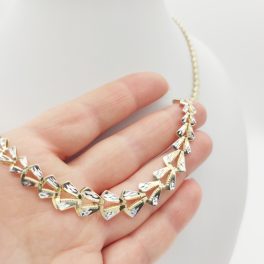 Sárga-fehér arany könnyed metszett nyakék