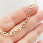 Sárga arany könnyed mutatós nyaklánc