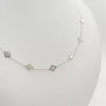 Sárga arany nyaklánc gyöngyház lóhere mintával