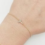 Sárga arany karlánc szitakötő medállal