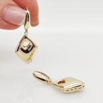 Sárga arany modern mutatós fülbevaló