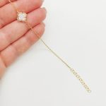 Sárga arany karlánc gyöngyház lóhere medállal