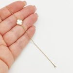 Sárga arany karlánc gyöngyház lóhere medállal