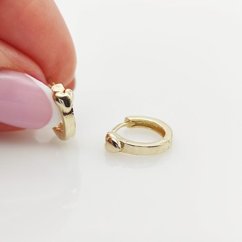 Sárga arany karika fülbevaló kis szívvel