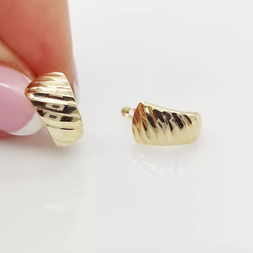 Sárga arany klasszikus metszett fülbevaló