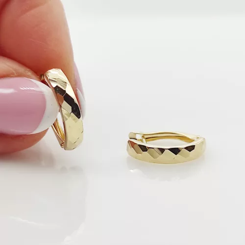 Sárga arany klasszikus metszett fülbevaló