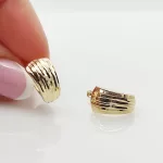 Sárga arany klasszikus metszett fülbevaló