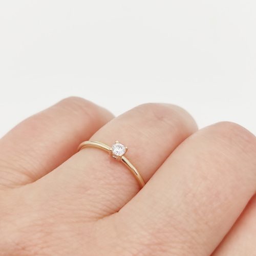 Sárga arany gyűrű cirkóniával