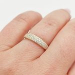 Sárga arany tripla sorköves gyűrű