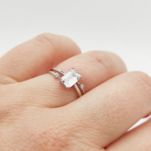 Fehér arany gyűrű cirkóniával