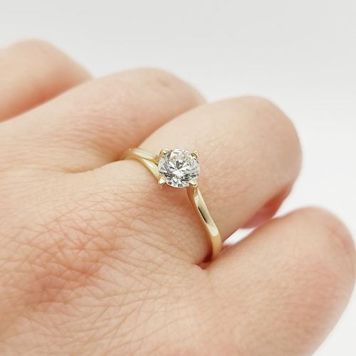 Sárga arany gyűrű cirkóniával