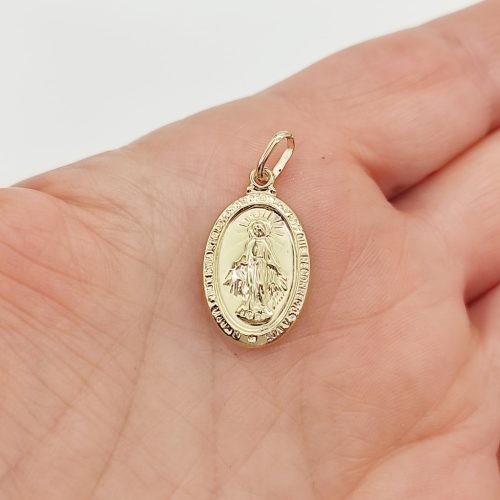 Sárga arany Csodás érem