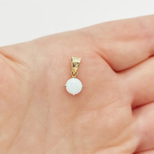 Sárga arany fehér opál medál