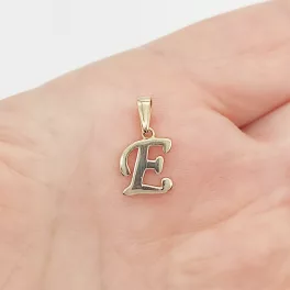 Sárga arany írott "E" betű medál