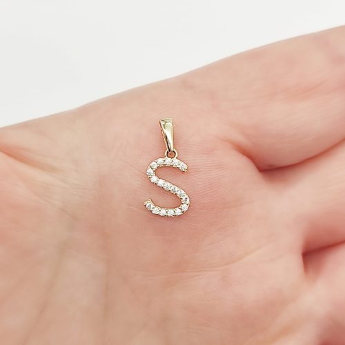 Sárga arany "S" betű medál cirkóniákkal