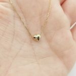 Sárga arany nyaklánc apró szív medállal