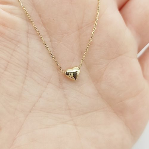 Sárga arany nyaklánc apró szív medállal