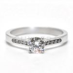 Caserta arany eljegyzési gyűrű gyémánttal