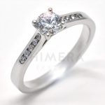 Caserta arany eljegyzési gyűrű gyémánttal