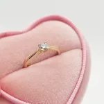 Sárga arany gyűrű gyémánttal