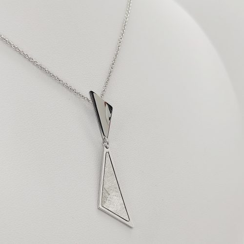 Ezüst modern mutatós nyaklánc