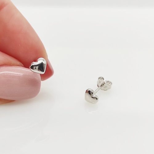 Fehér arany egyszerű szív fülbevaló