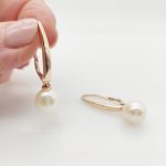 Rozé arany fülbevaló nagy tenyésztett gyönggyel