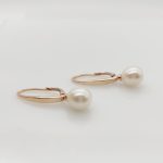 Rozé arany fülbevaló nagy tenyésztett gyönggyel