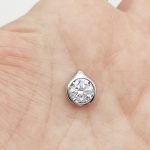 Fehér arany medál cirkóniával