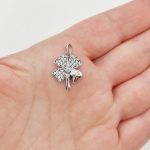 Fehér arany nagy lóhere medál