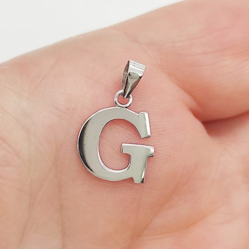 Fehér arany "G" betű medál kő nélkül