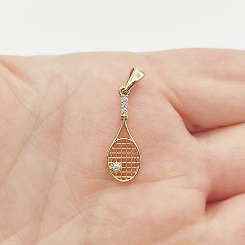 Sárga arany teniszütő medál egy kővel