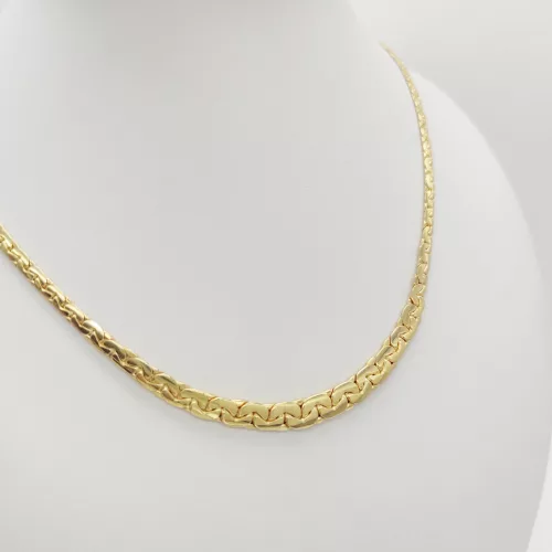 Sárga arany elől szélesedő kobra nyakék