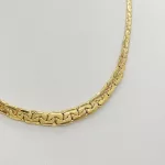 Sárga arany elől szélesedő kobra nyakék