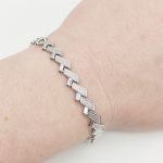 Fehér arany gyémántvésett karlánc