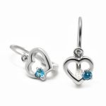 Fehér arany szívecske fülbevaló kék kővel