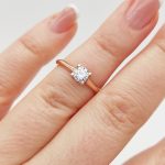 Rozé arany egy köves gyűrű