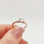 Rozé arany egy köves gyűrű