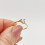 Sárga arany egy köves gyűrű