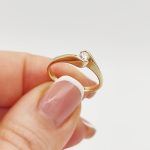 Sárga arany egy köves gyűrű