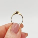 Sárga arany egy köves gyűrű