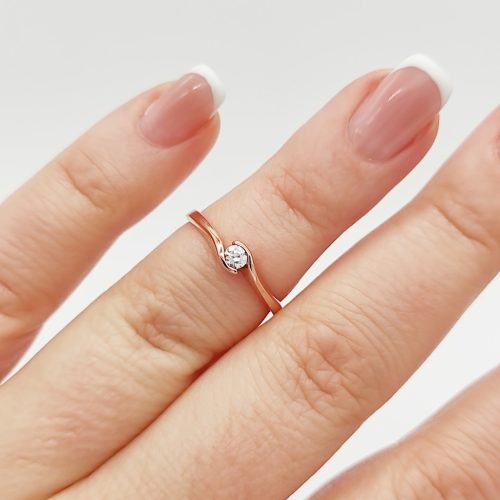 Rozé arany egy köves gyűrű