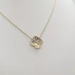 Sárga arany nyaklánc metszett, kő nélküli lóhere medállal