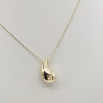 Sárga arany nyaklánc vízcsepp medállal