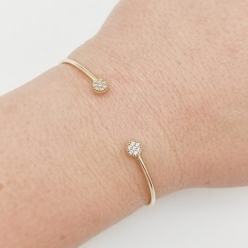 Sárga arany nyitott karperec cirkónia kövekkel