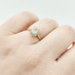 Sárga arany gyűrű fehér cirkóniával