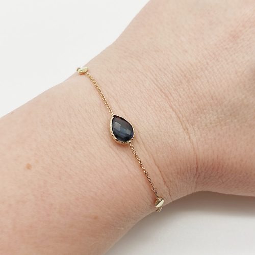 Sárga arany karlánc topázzal